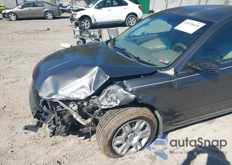 2005 Nissan Altima 2.5 S from USA, damaged, VIN 1N4AL11D55C954998